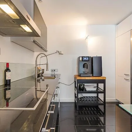 Front Luxury Apartamento Haia